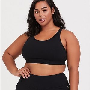 NWT | BLACK MESH INSERT WICKING SPORTS BRA 3X